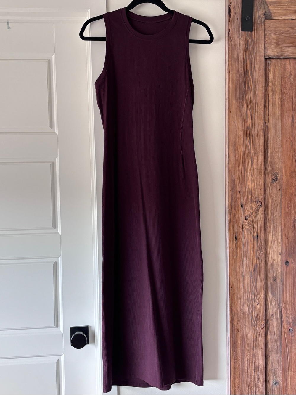 LULULEMON - Sleeveless Maxi Dress in Deep Plum